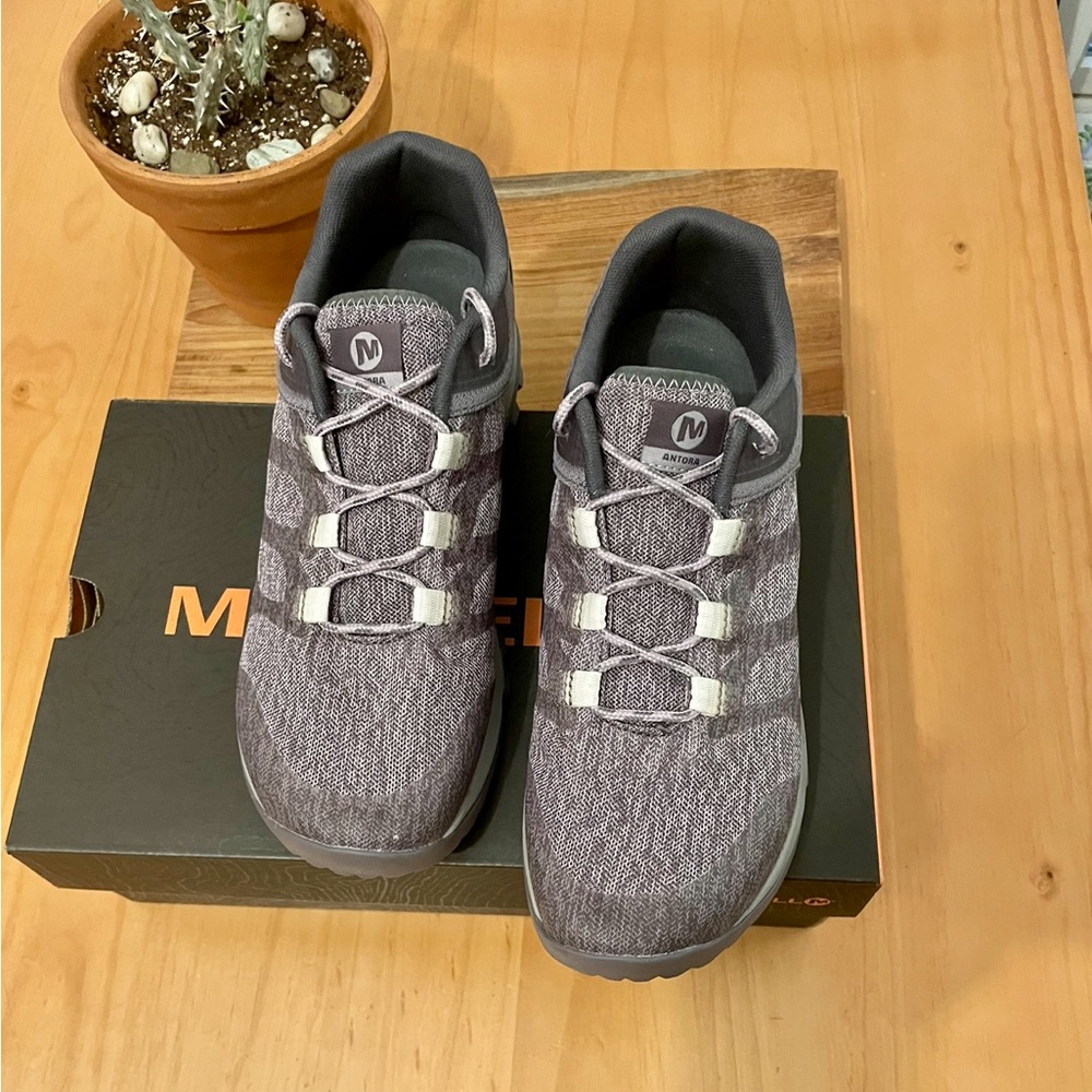 Merrell Antora sneaker, Nirvana. Violet, size 9.5